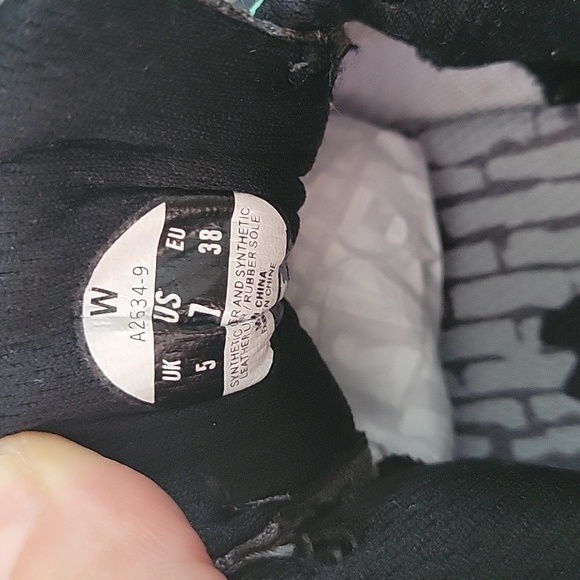 ALTRA FOOTWEAR TORIN 2.5 NYC Athletic. - Picture 10 of 10